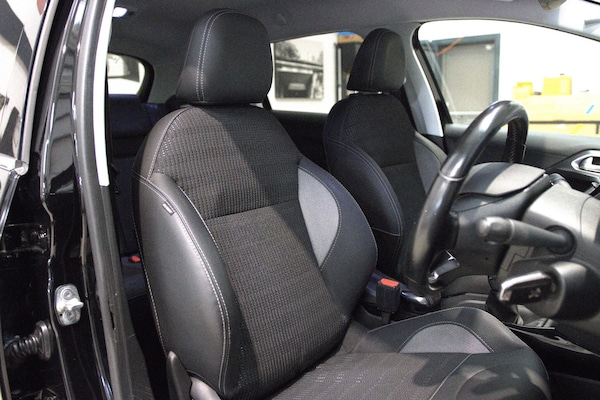 Used Peugeot 2008 2019 for sale - 76227706: Photo 15
