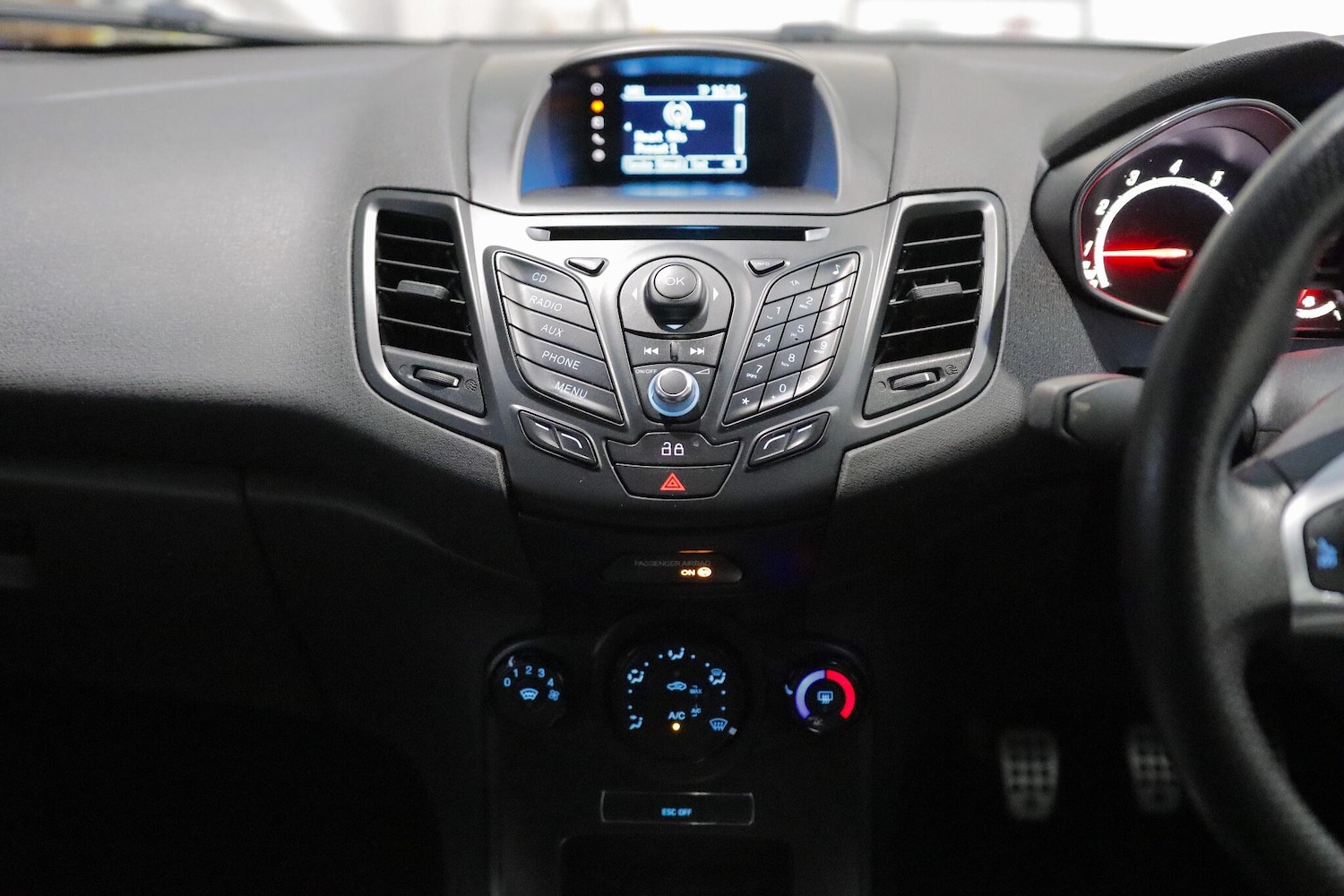 Used Ford Fiesta 2013 for sale - 76398814: Photo 17