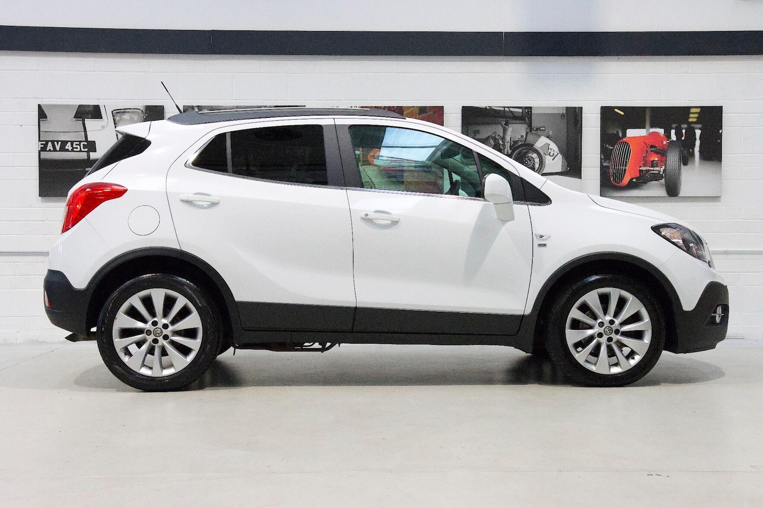 Used Vauxhall Mokka 2016 for sale - 76085077: Photo 2