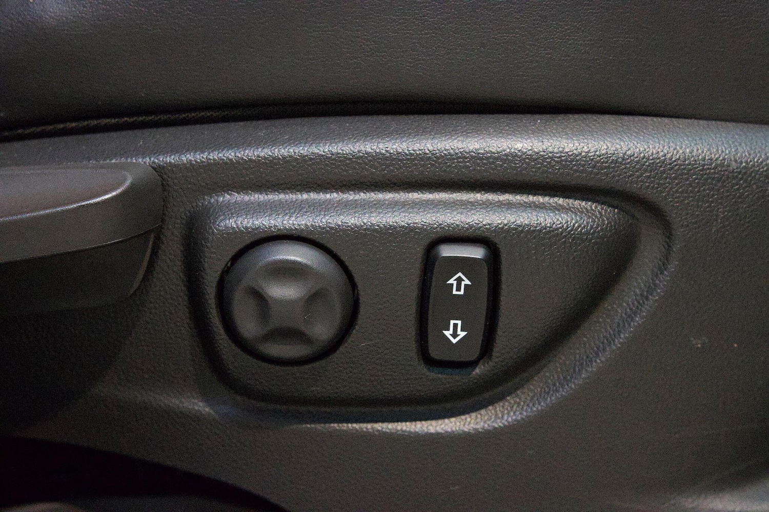 Used Vauxhall Mokka 2016 for sale - 76085077: Photo 23