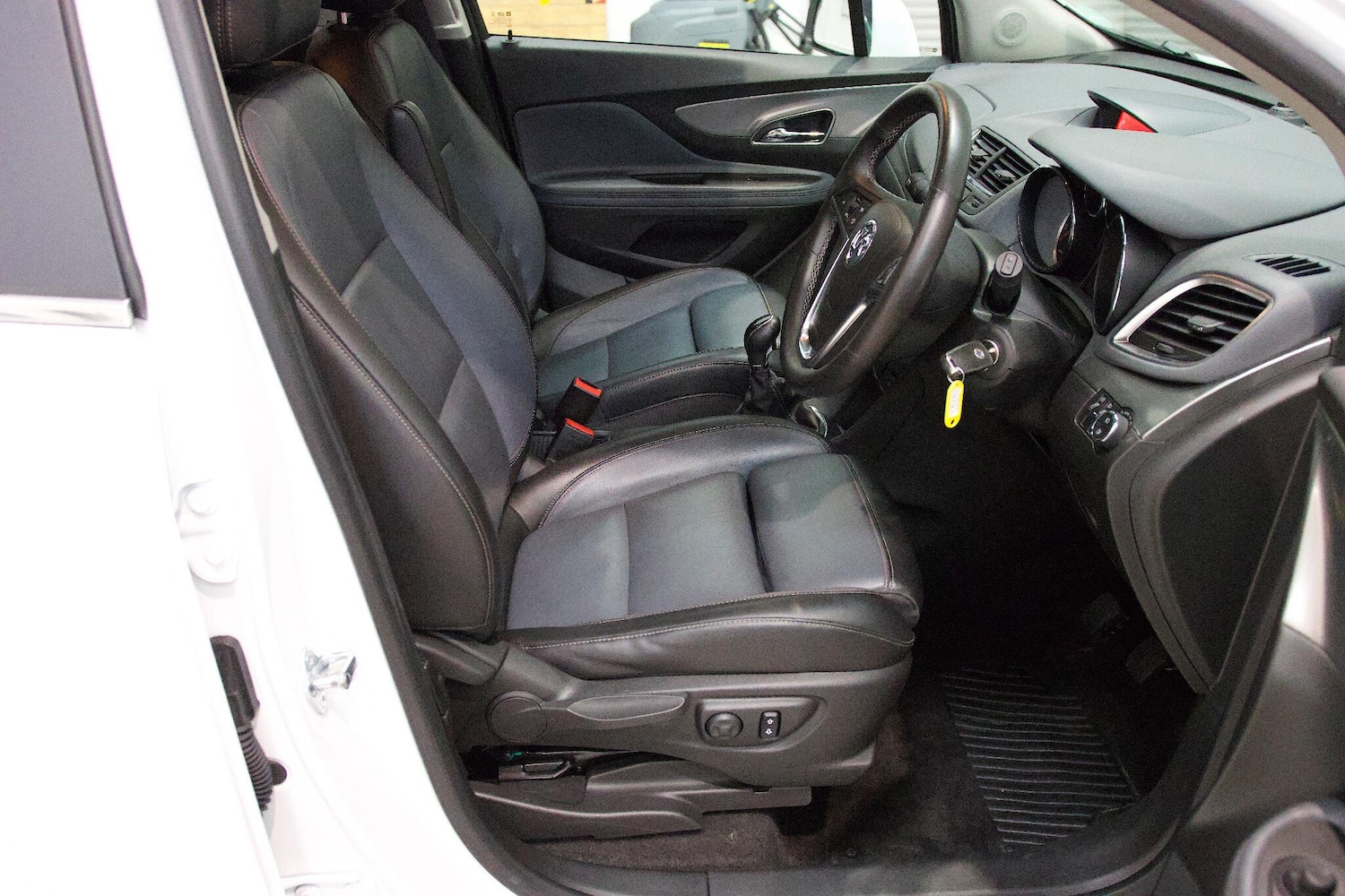 Used Vauxhall Mokka 2016 for sale - 76085077: Photo 9