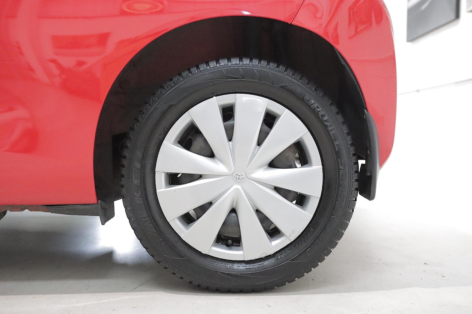 Used Toyota AYGO 2015 for sale - 76425852: Photo 28