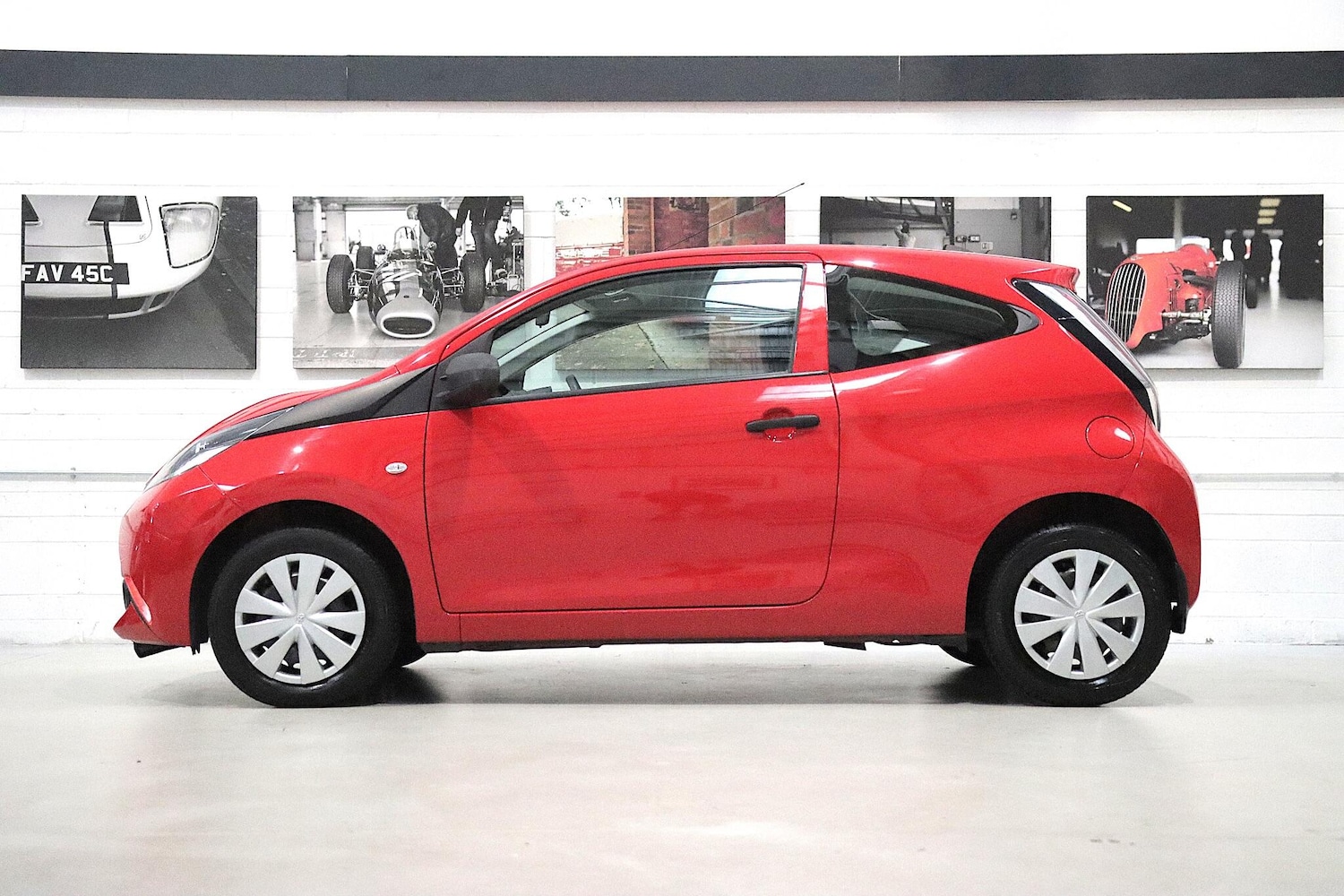 Used Toyota AYGO 2015 for sale - 76425852: Photo 6