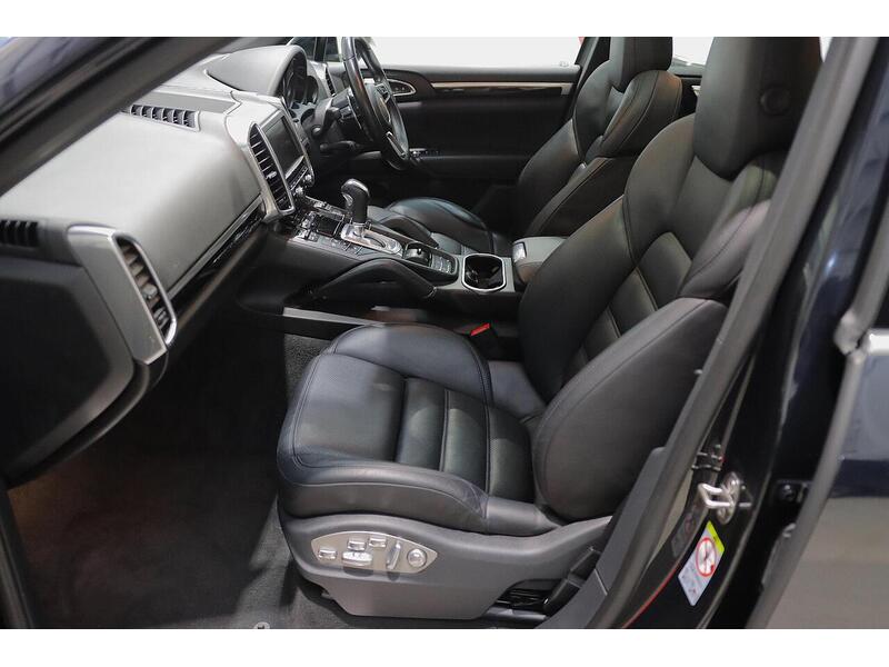 Used Porsche Cayenne 2015 for sale - 77180761: Photo 11