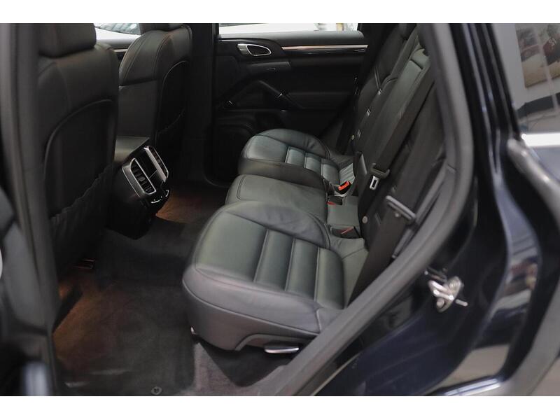 Used Porsche Cayenne 2015 for sale - 77180761: Photo 12
