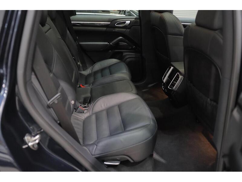 Used Porsche Cayenne 2015 for sale - 77180761: Photo 13