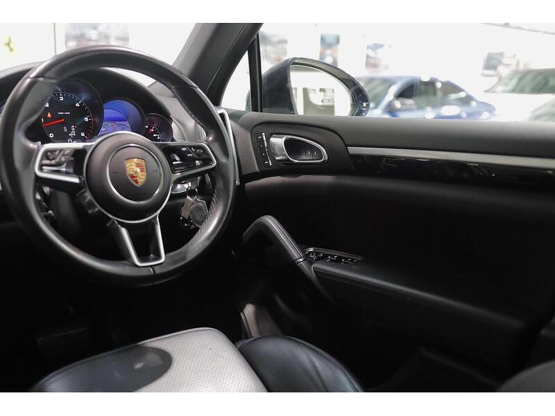 Used Porsche Cayenne 2015 for sale - 77180761: Photo 27