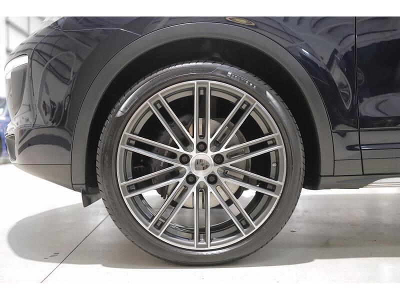 Used Porsche Cayenne 2015 for sale - 77180761: Photo 31