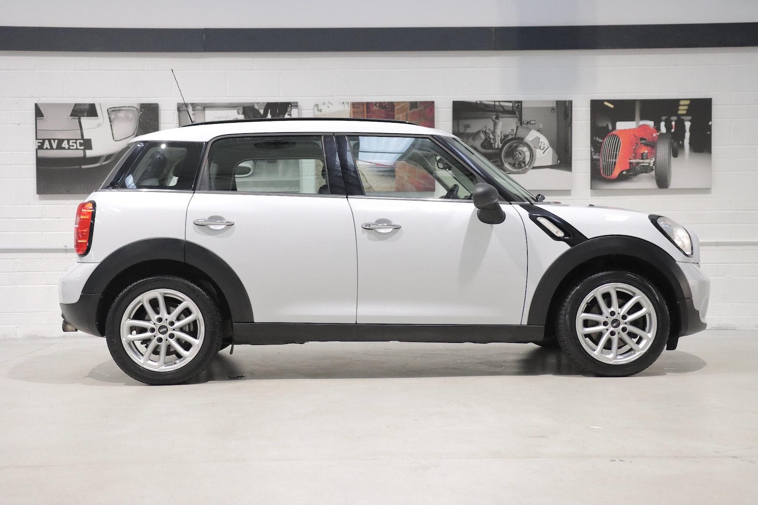 Used MINI Countryman 2014 for sale - 76935911: Photo 2