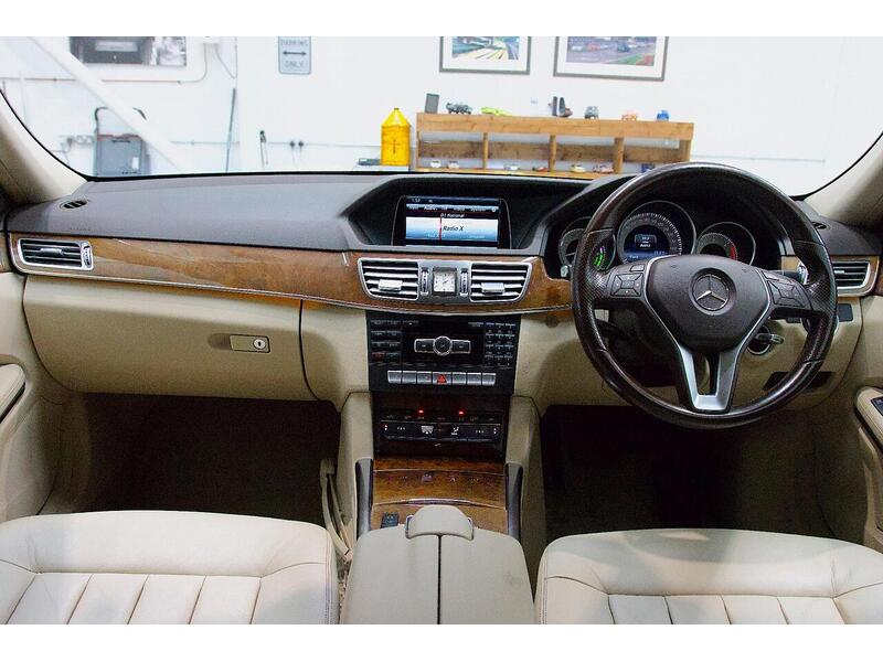 Used Mercedes-Benz E Class 2013 for sale - 76968417: Photo 10