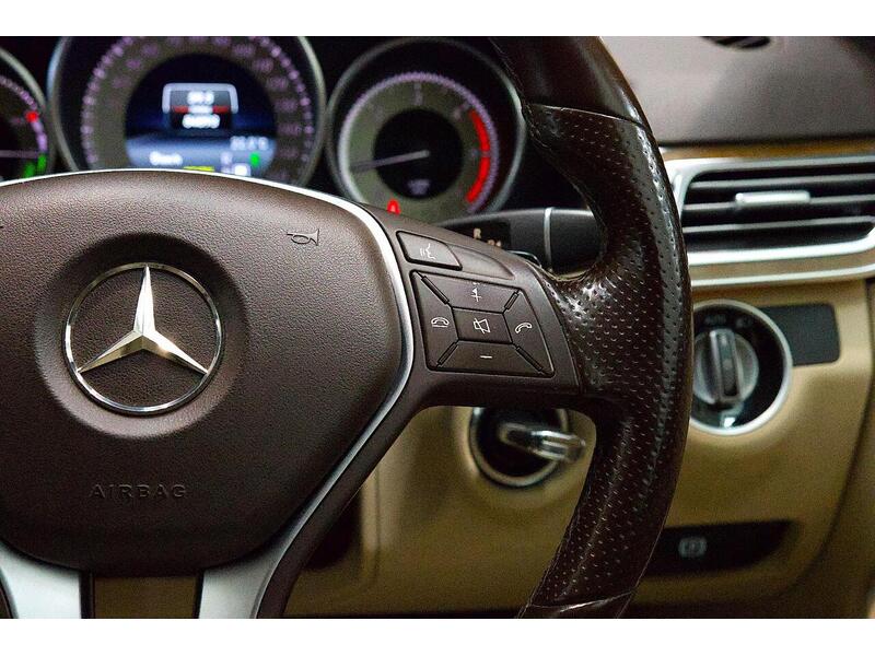 Used Mercedes-Benz E Class 2013 for sale - 76968417: Photo 17