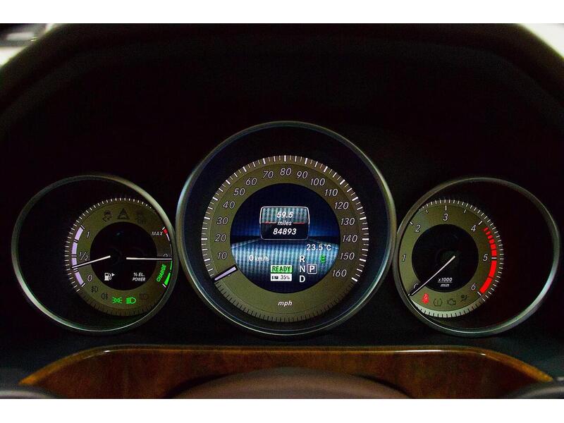 Used Mercedes-Benz E Class 2013 for sale - 76968417: Photo 19