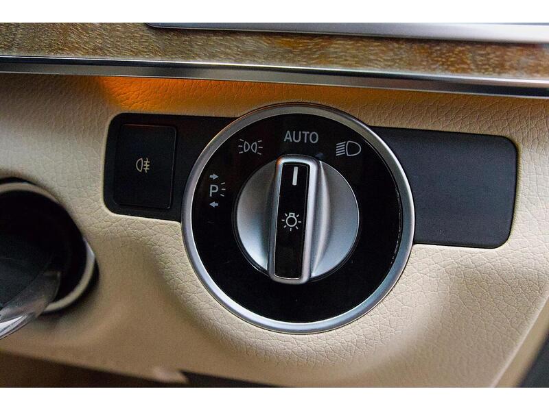 Used Mercedes-Benz E Class 2013 for sale - 76968417: Photo 25