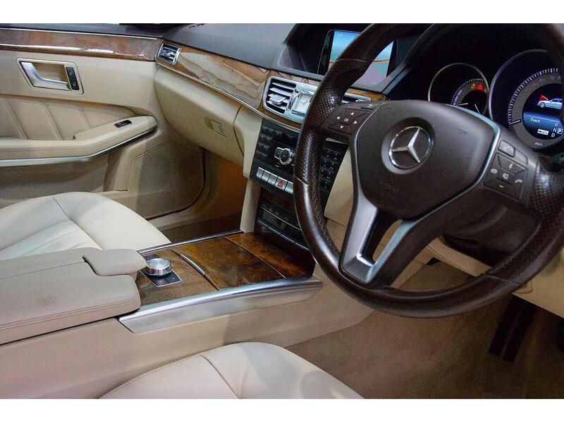 Used Mercedes-Benz E Class 2013 for sale - 76968417: Photo 26