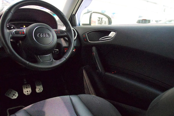Used Audi A1 2013 for sale - 76239486: Photo 24