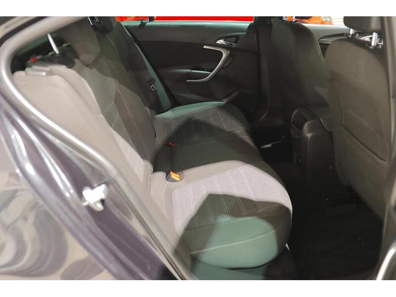 Used Vauxhall Insignia 2015 for sale - 77153952: Photo 13