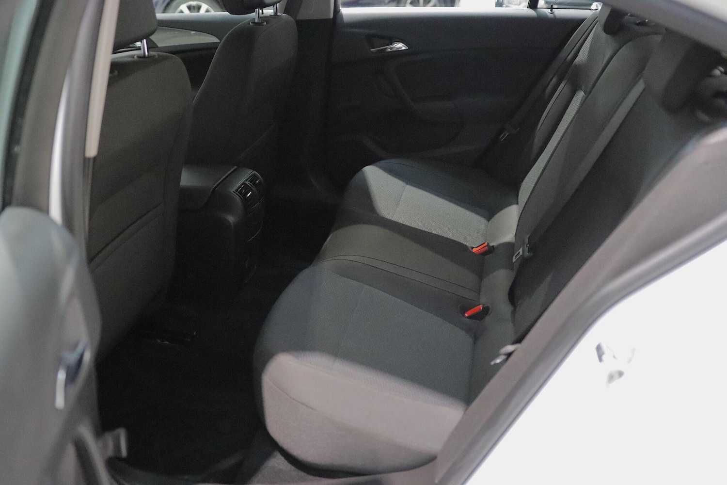 Used Vauxhall Insignia 2017 for sale - 76550549: Photo 12