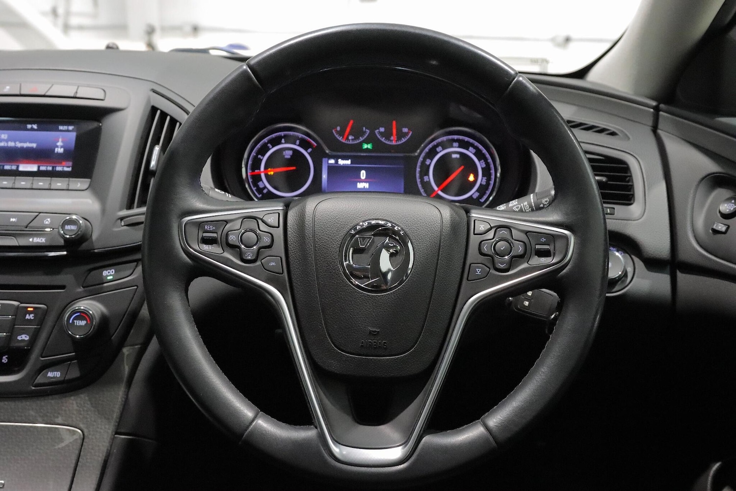 Used Vauxhall Insignia 2017 for sale - 76550549: Photo 16