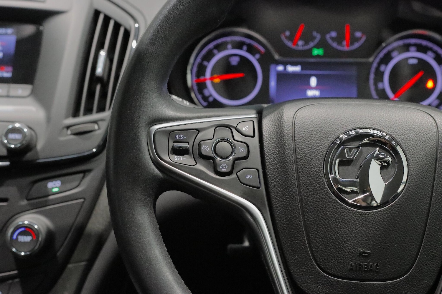 Used Vauxhall Insignia 2017 for sale - 76550549: Photo 17