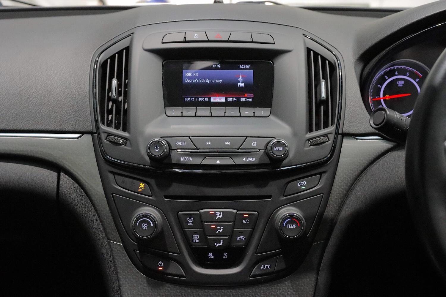 Used Vauxhall Insignia 2017 for sale - 76550549: Photo 20