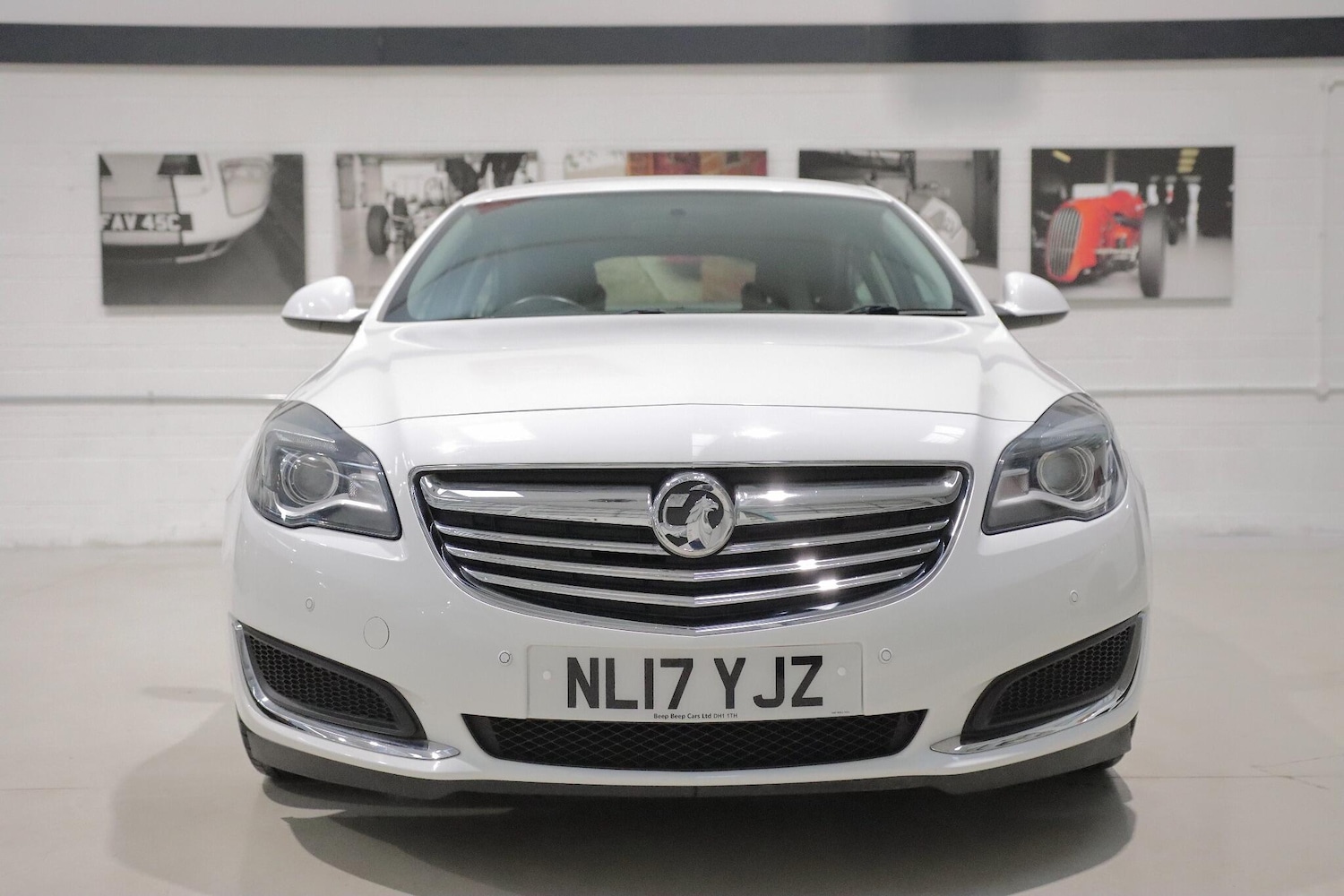 Used Vauxhall Insignia 2017 for sale - 76550549: Photo 8