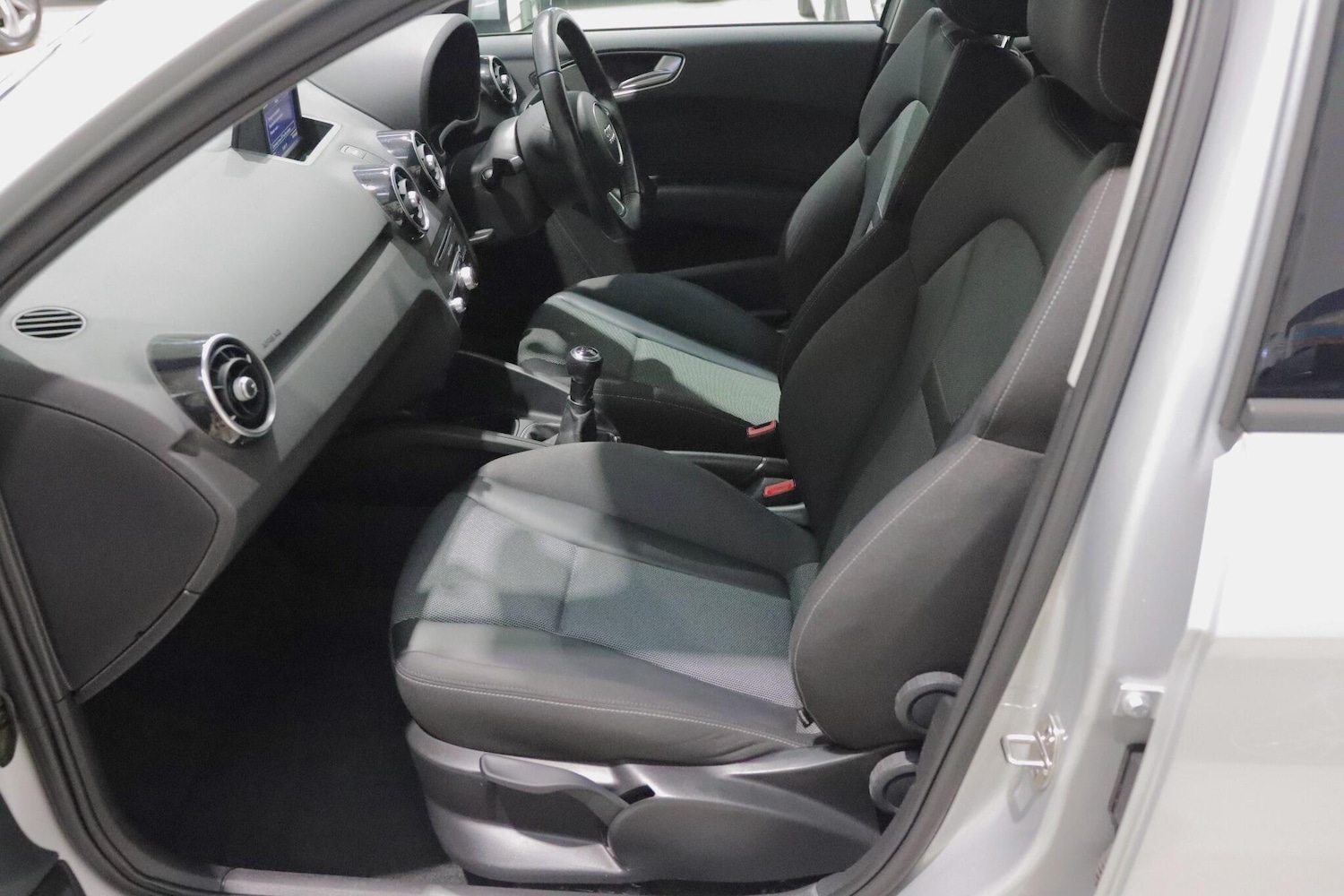 Used Audi A1 2013 for sale - 76701956: Photo 11