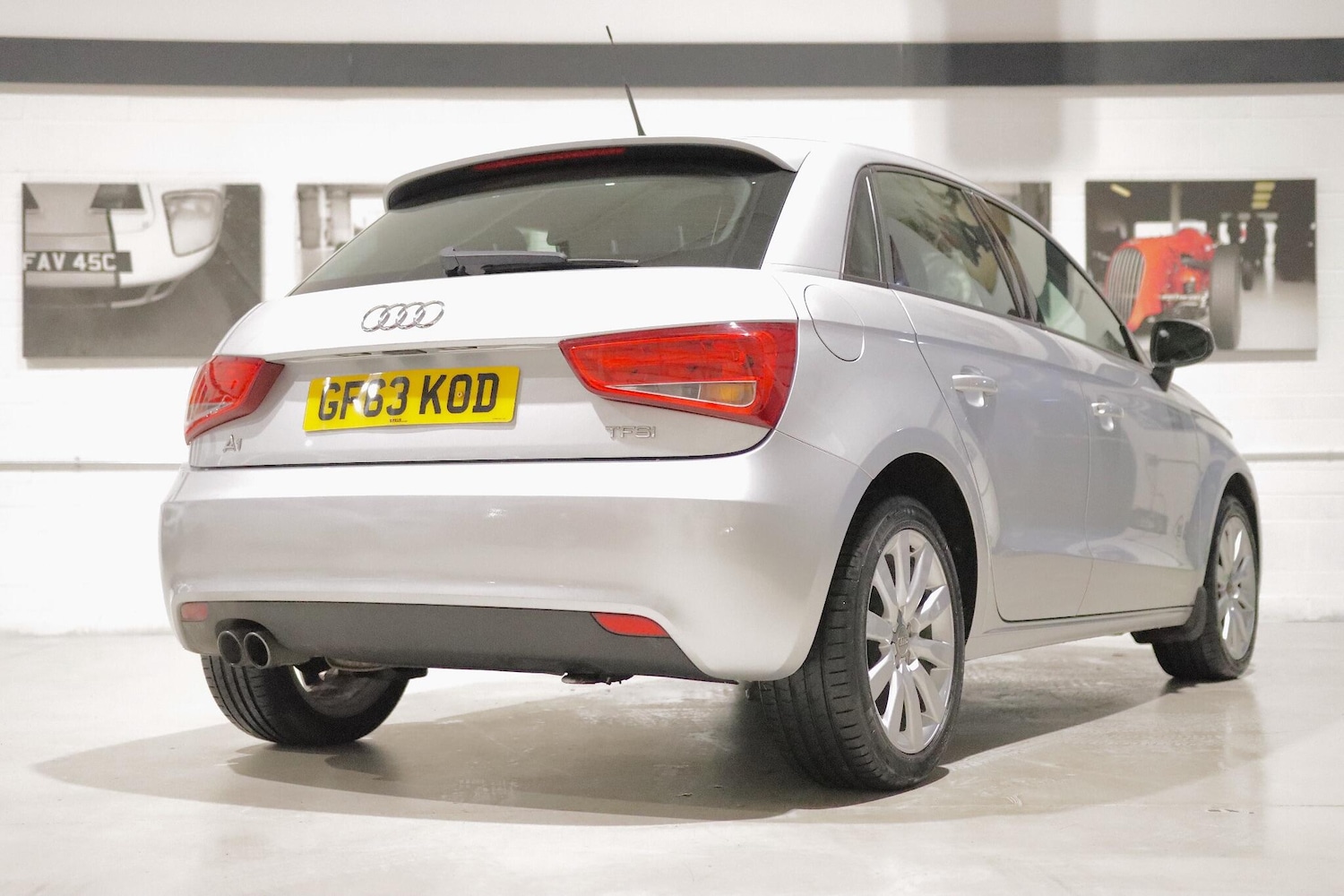 Used Audi A1 2013 for sale - 76701956: Photo 3