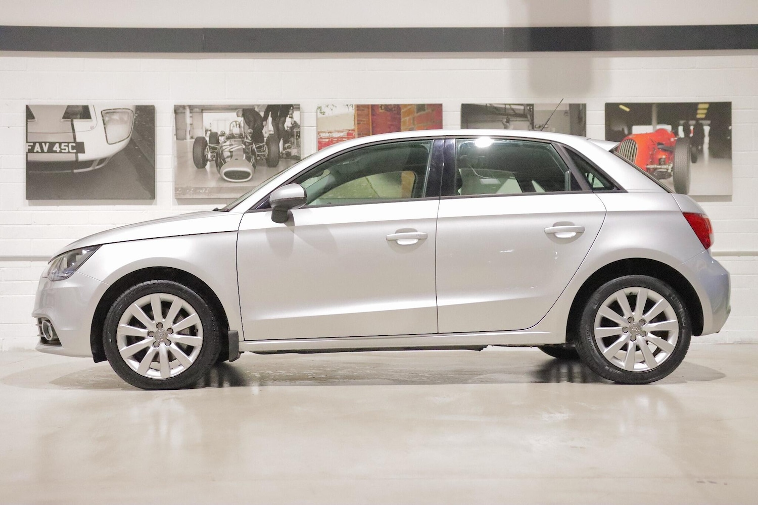 Used Audi A1 2013 for sale - 76701956: Photo 6