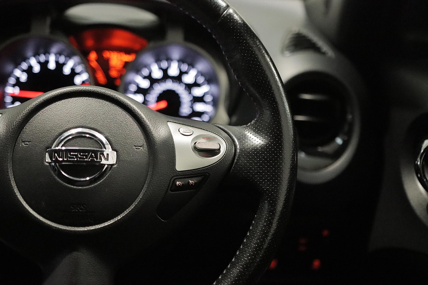 Used Nissan Juke 2015 for sale - 76485575: Photo 18