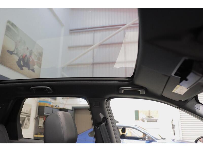 Used Land Rover Discovery Sport 2017 for sale - 77159941: Photo 17