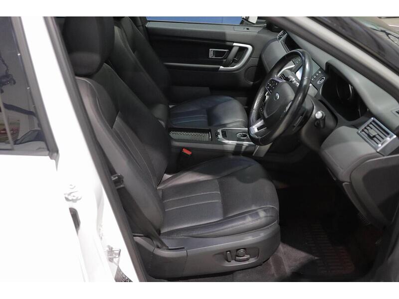 Used Land Rover Discovery Sport 2017 for sale - 77159941: Photo 9