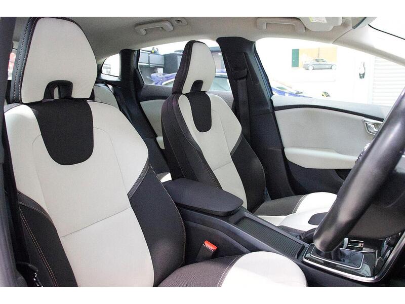 Used Volvo V40 2016 for sale - 76968423: Photo 15