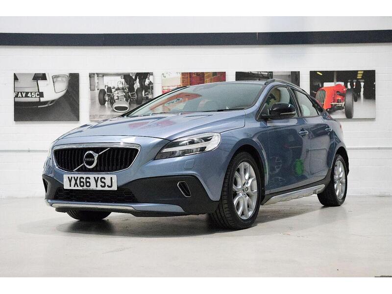 Used Volvo V40 2016 for sale - 76968423: Photo 7