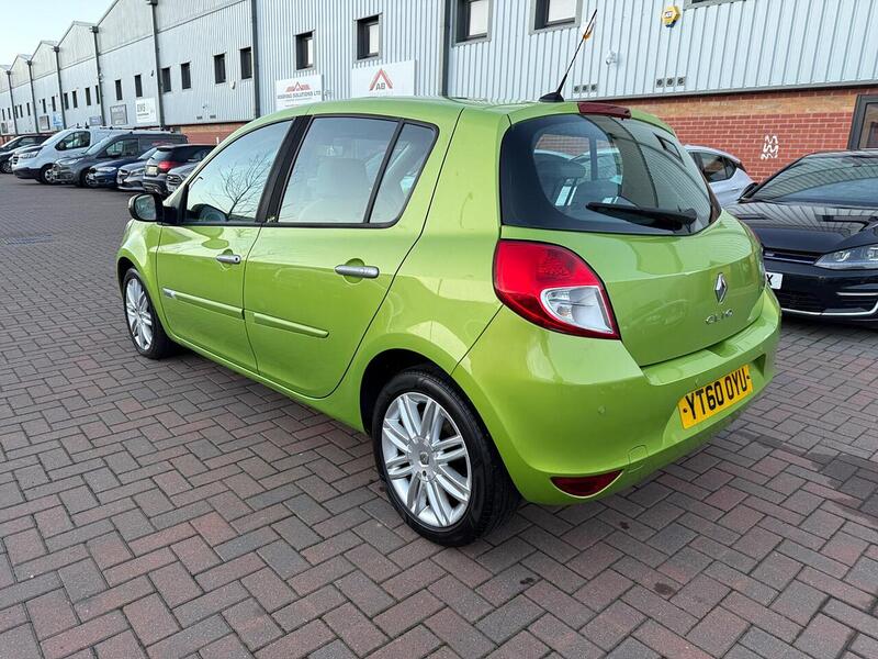 Used Renault Clio 2010 for sale - 76968420: Photo 7