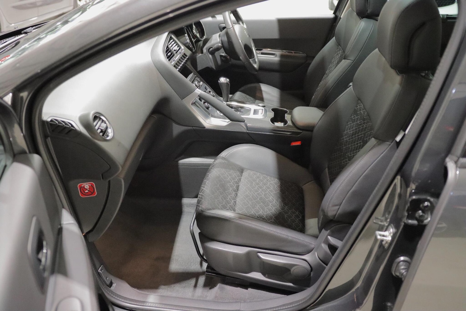 Used Peugeot 3008 2016 for sale - 76832642: Photo 11