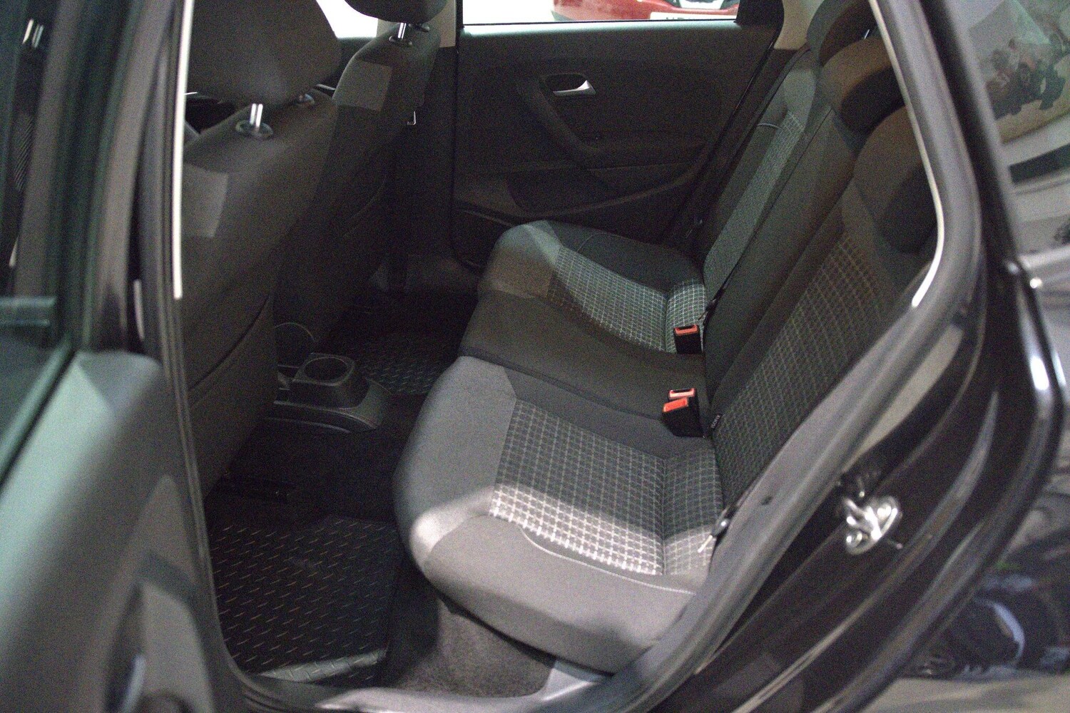 Used Volkswagen Polo 2016 for sale - 76337112: Photo 12