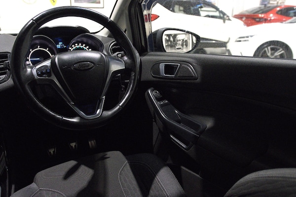 Used Ford Fiesta 2014 for sale - 76260609: Photo 24
