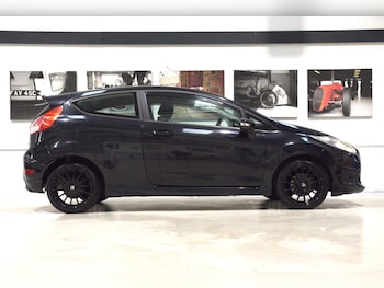 Used Ford Fiesta 2014 for sale - 76260609: Photo 2