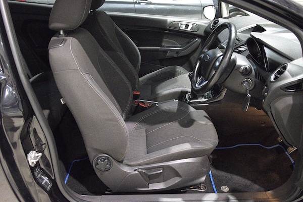 Used Ford Fiesta 2014 for sale - 76260609: Photo 9