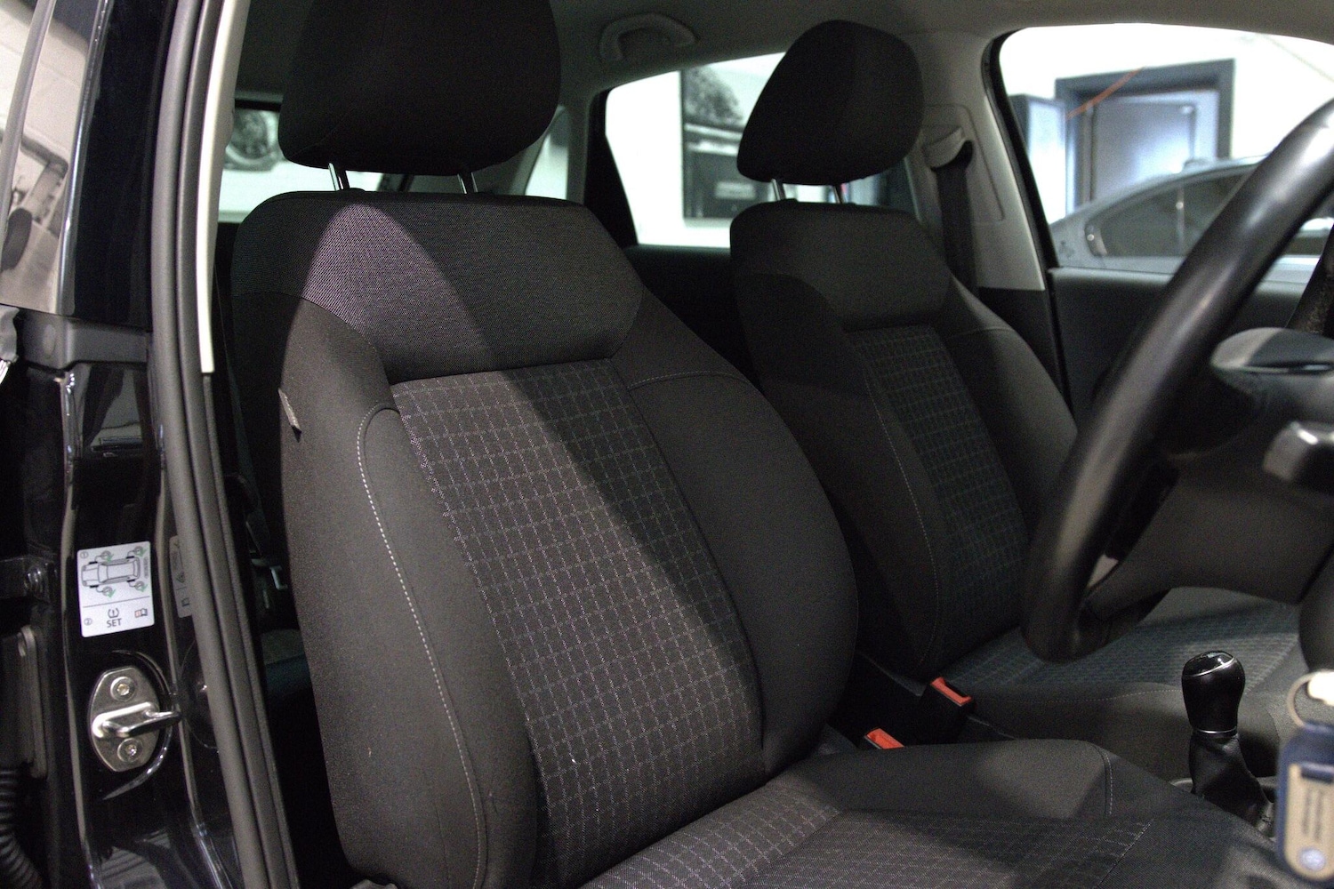 Used Volkswagen Polo 2016 for sale - 76318239: Photo 16