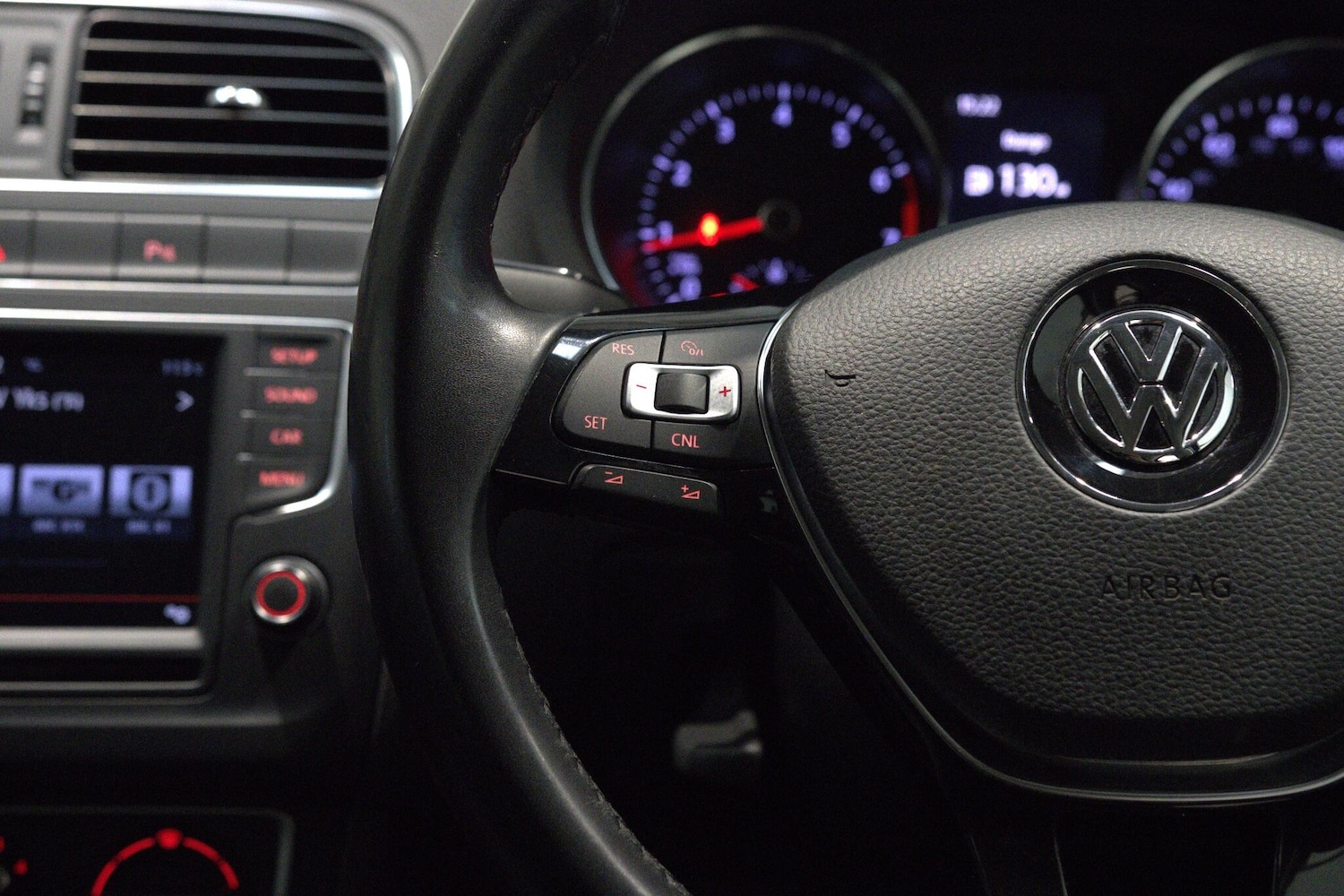 Used Volkswagen Polo 2016 for sale - 76318239: Photo 19