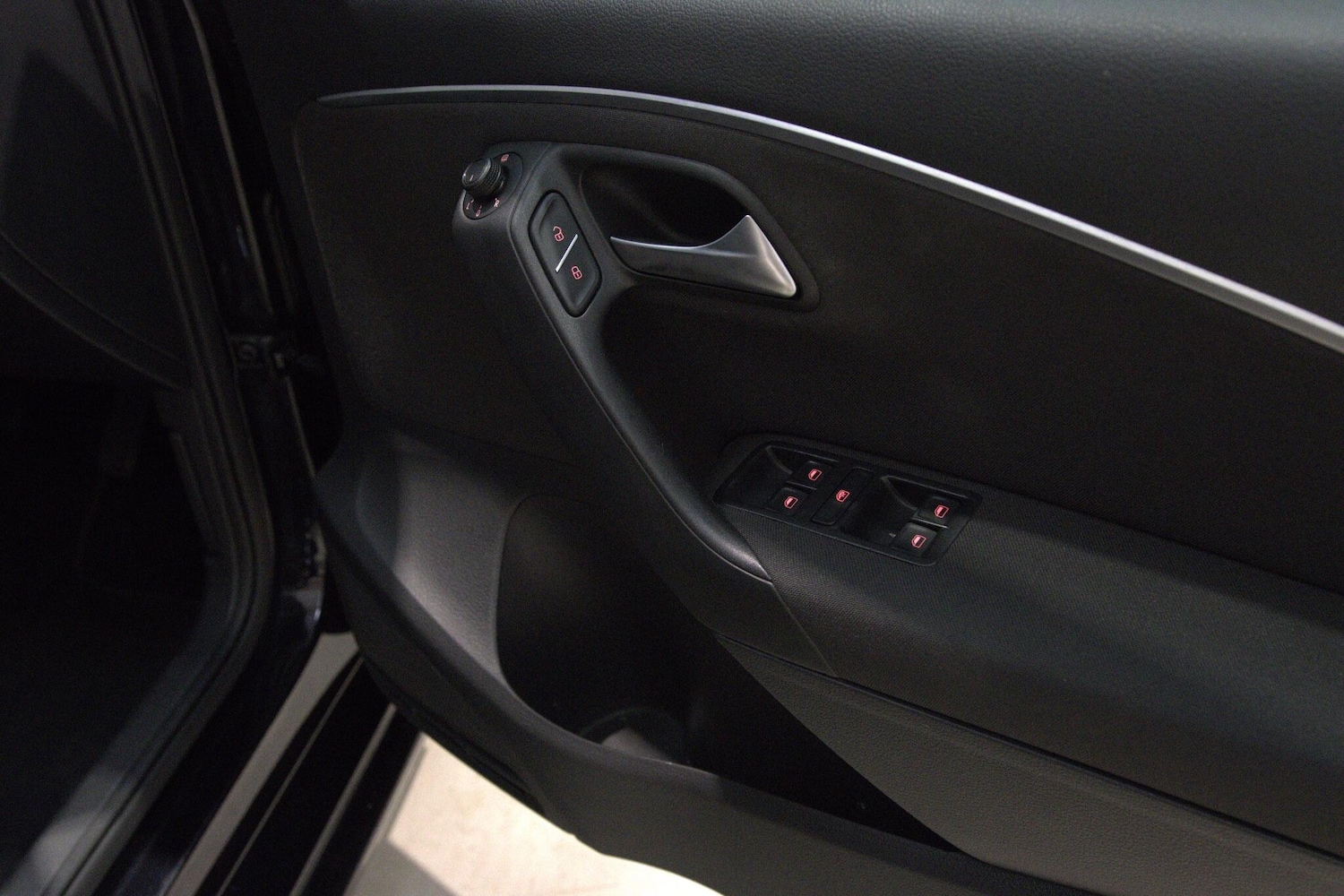 Used Volkswagen Polo 2016 for sale - 76318239: Photo 27