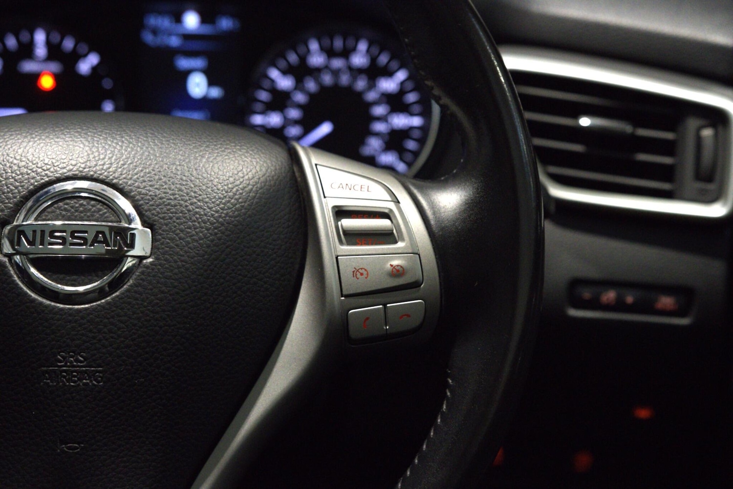 Used Nissan Qashqai 2016 for sale - 76247063: Photo 17