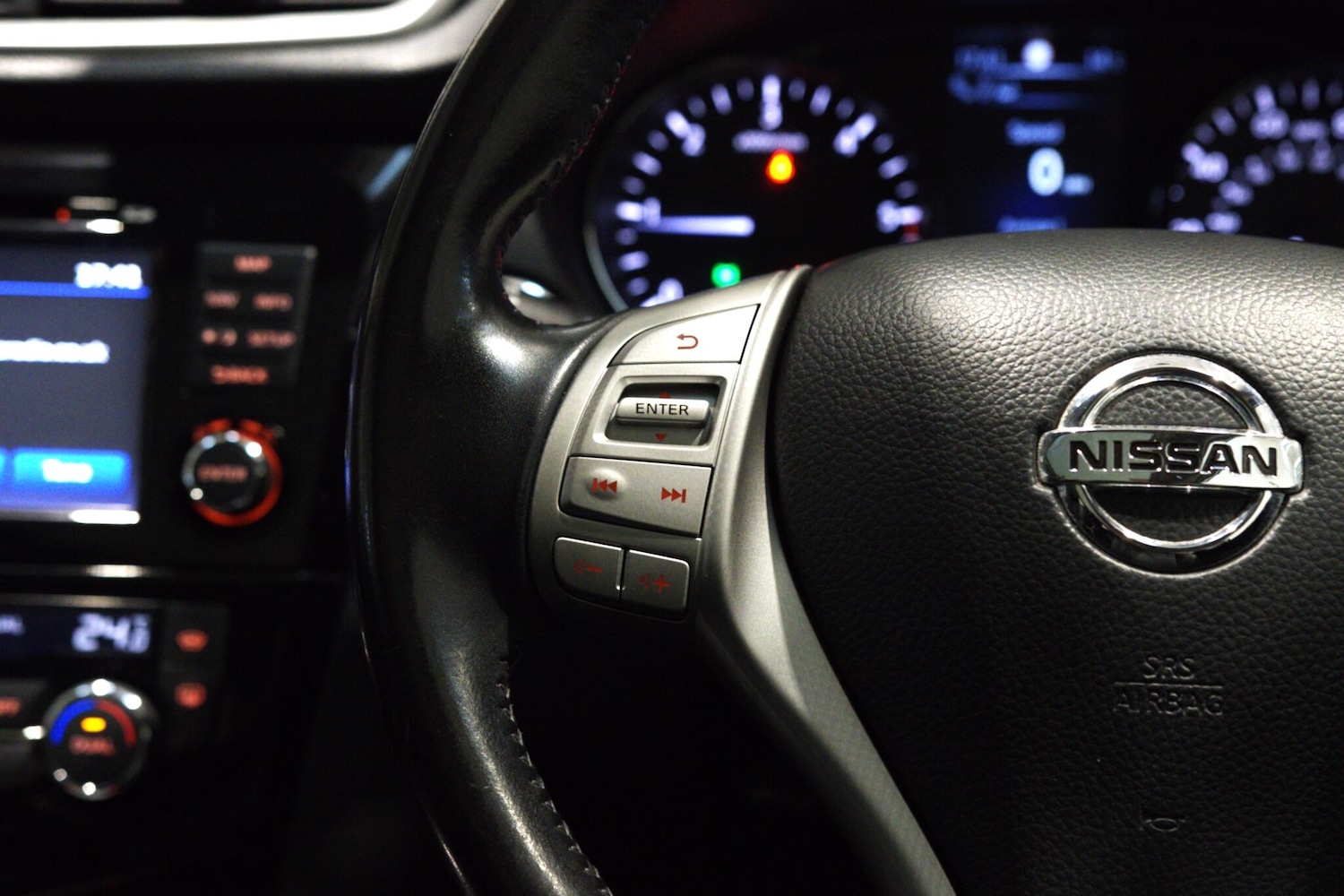 Used Nissan Qashqai 2016 for sale - 76247063: Photo 18