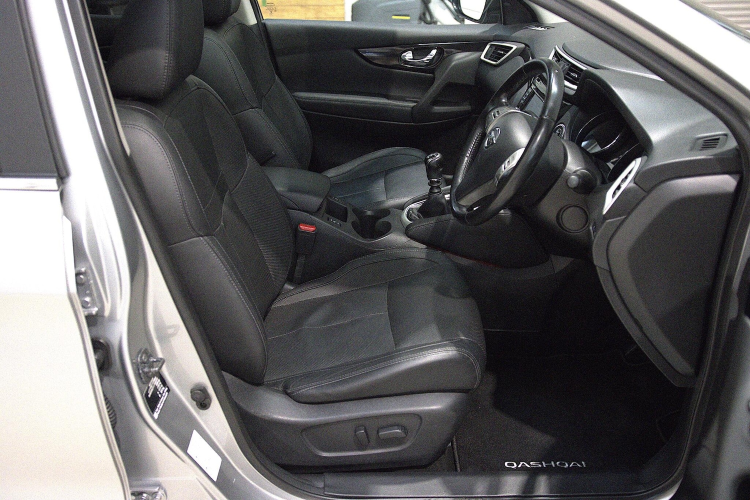 Used Nissan Qashqai 2016 for sale - 76247063: Photo 9