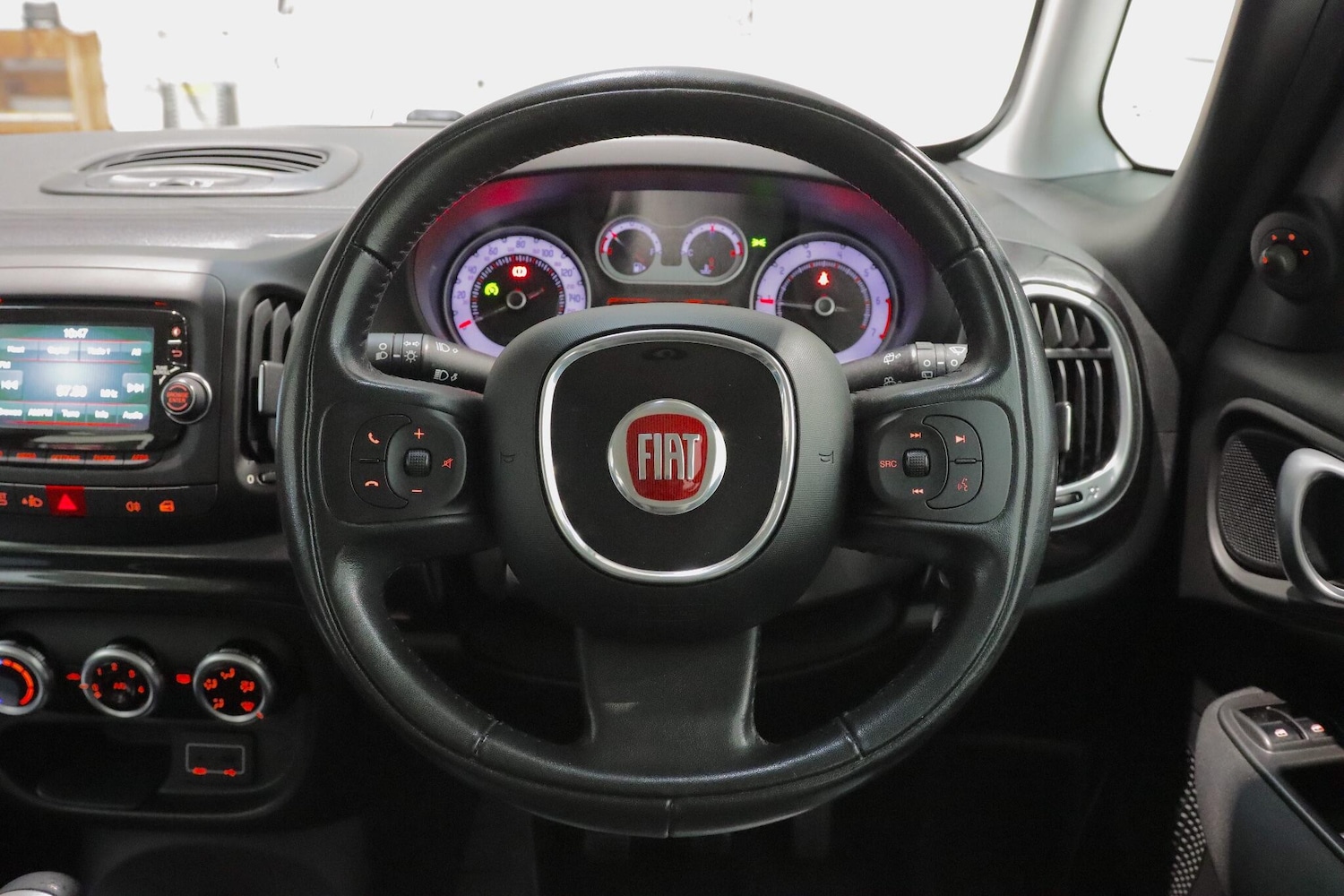 Used Fiat 500L 2016 for sale - 76613282: Photo 16