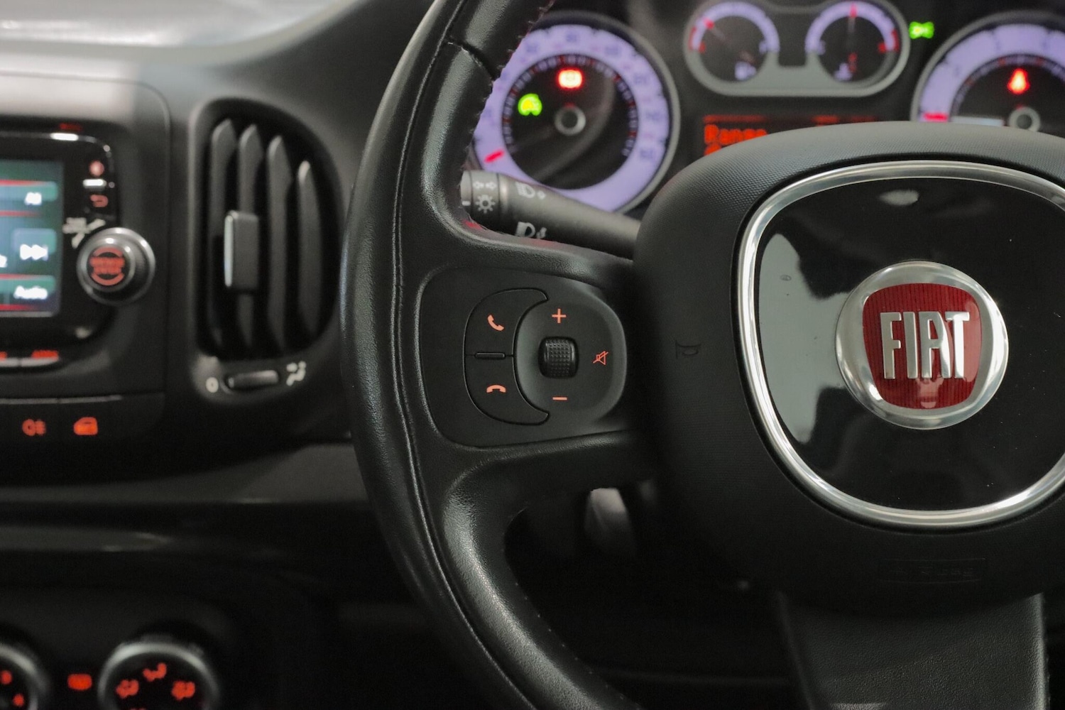 Used Fiat 500L 2016 for sale - 76613282: Photo 17