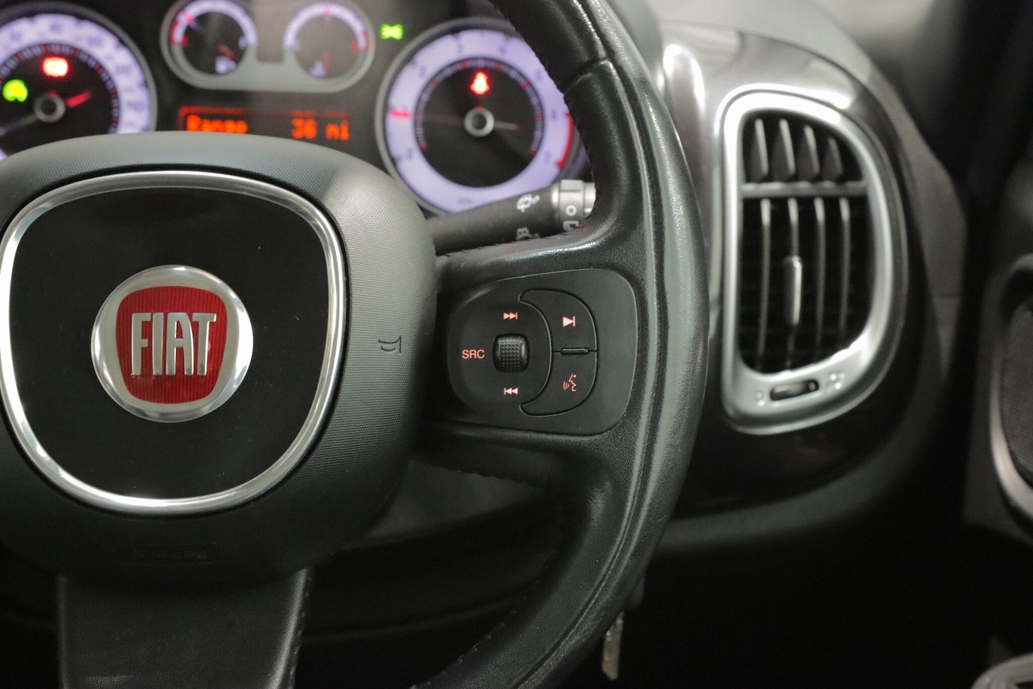 Used Fiat 500L 2016 for sale - 76613282: Photo 18