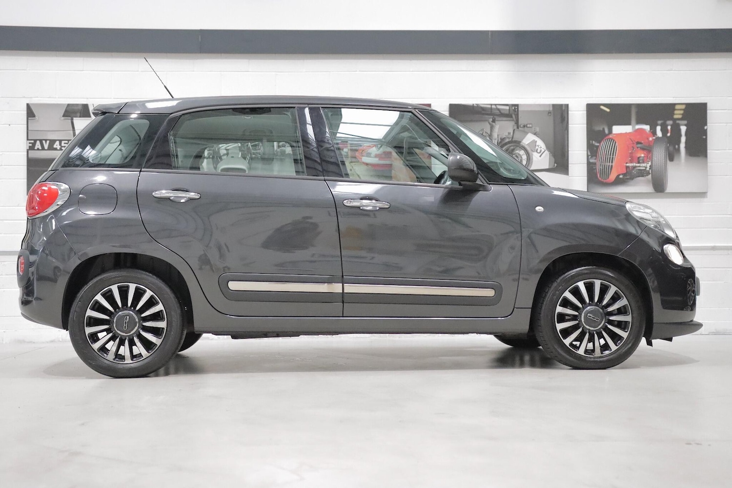Used Fiat 500L 2016 for sale - 76613282: Photo 2