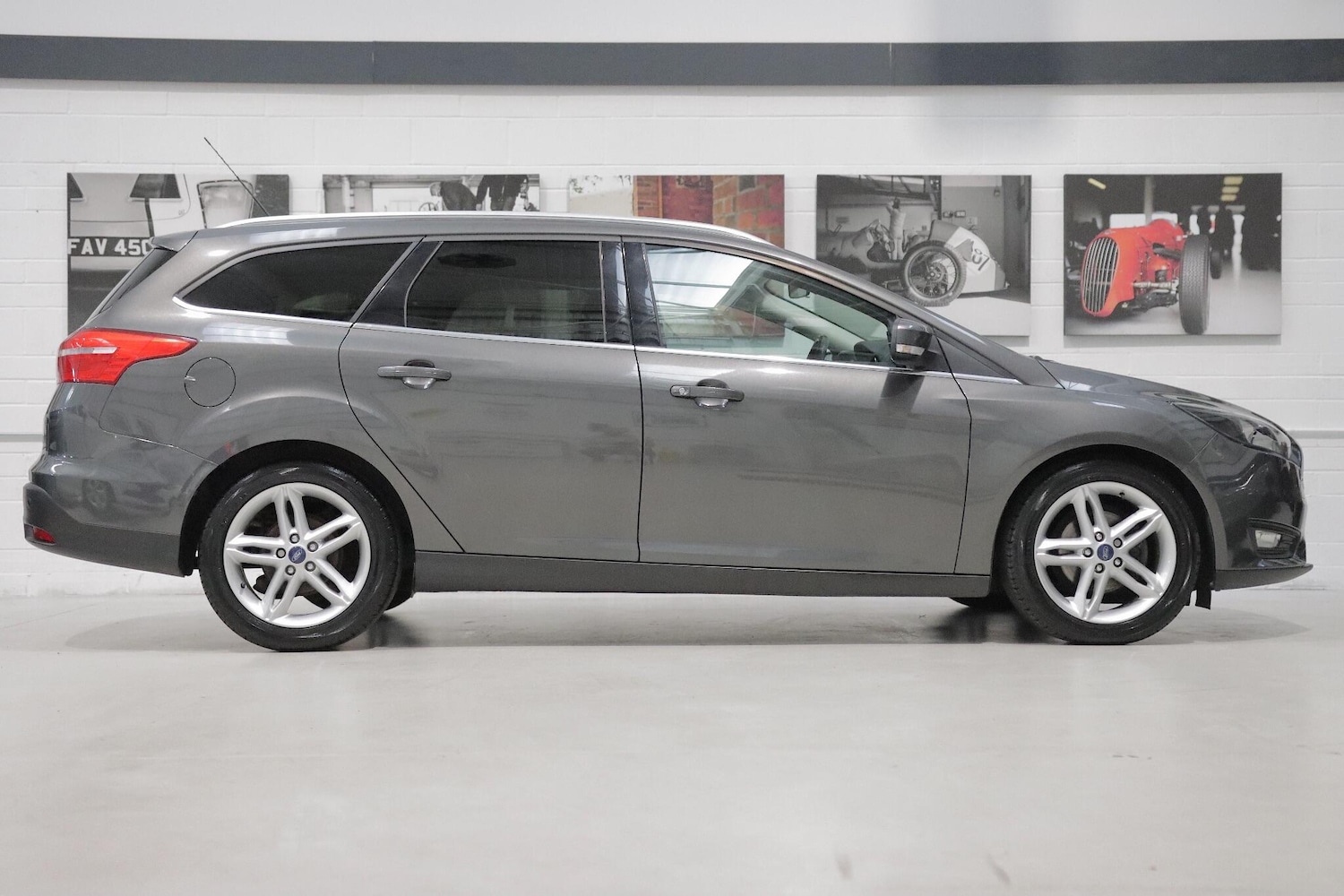 Used Ford Focus 2016 for sale - 76399194: Photo 2